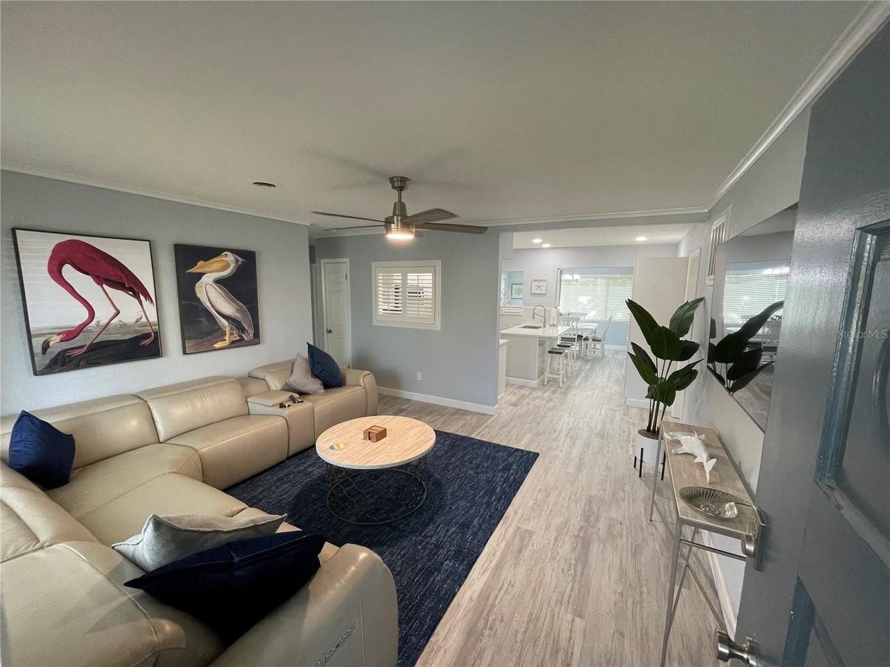 2227 Rose Ln - Photo 2 of 23