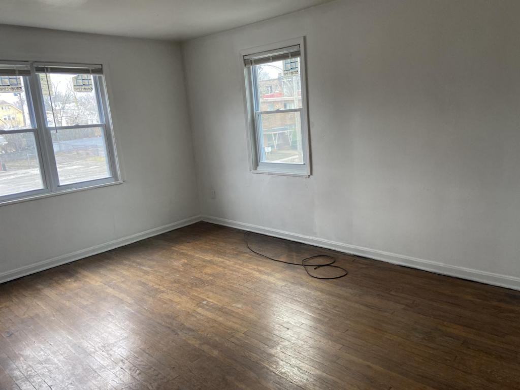 16025 Nelacrest Rd - Photo 6 of 15