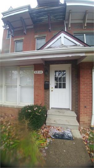 1214 Sheffield St - Photo 3 of 8