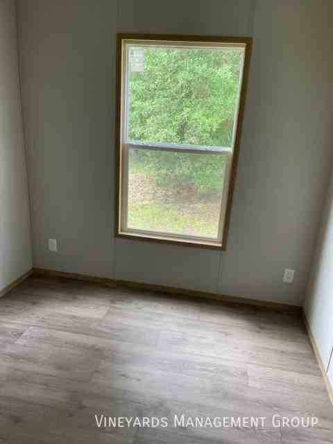 44 Luke Dr - Photo 3 of 11