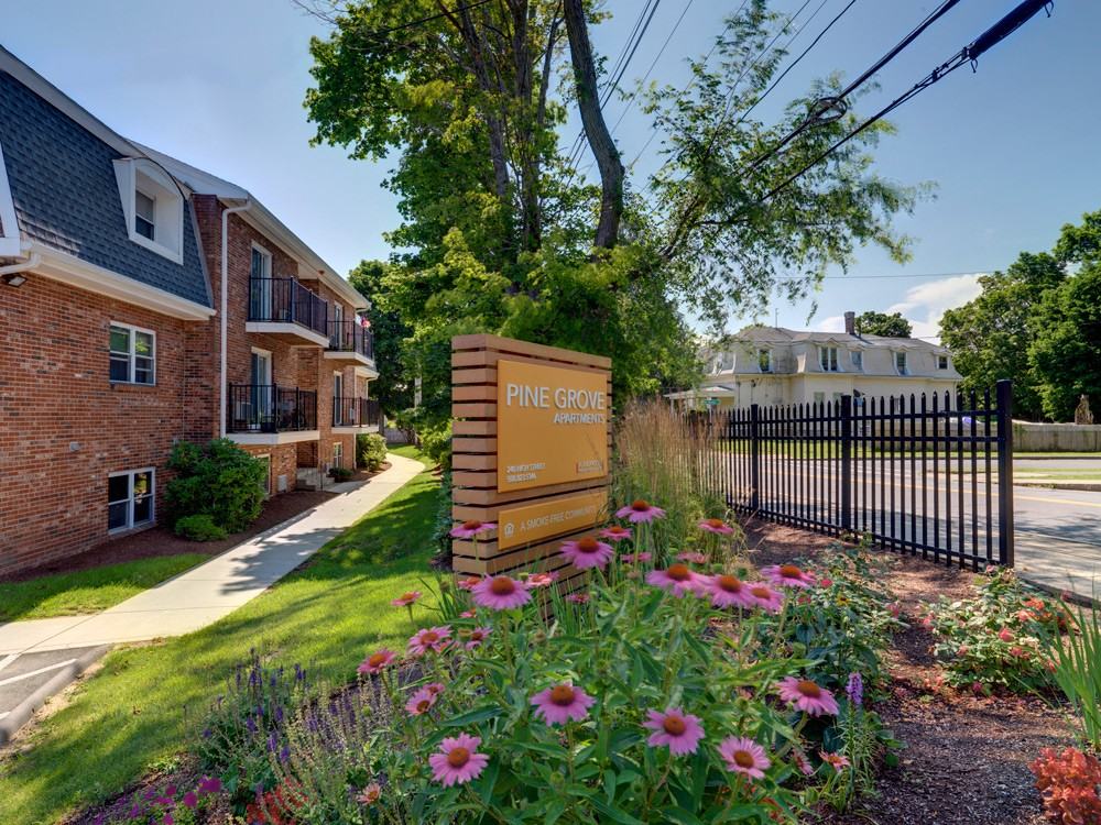 Pine Grove Apartments - Photo 6 of 6