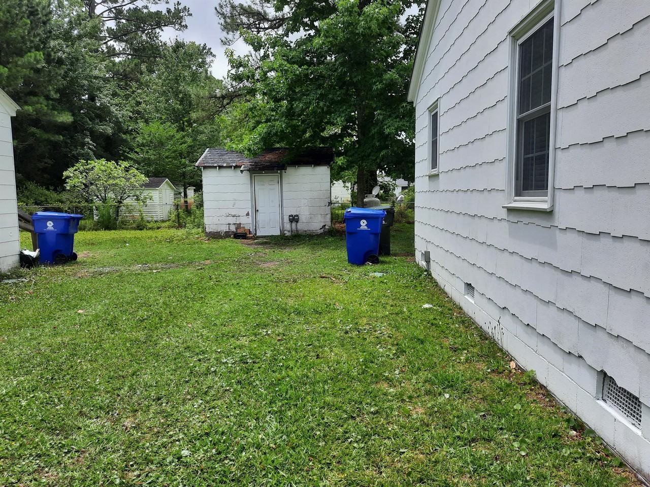 2108 Thompson Dr #B - Photo 5 of 16