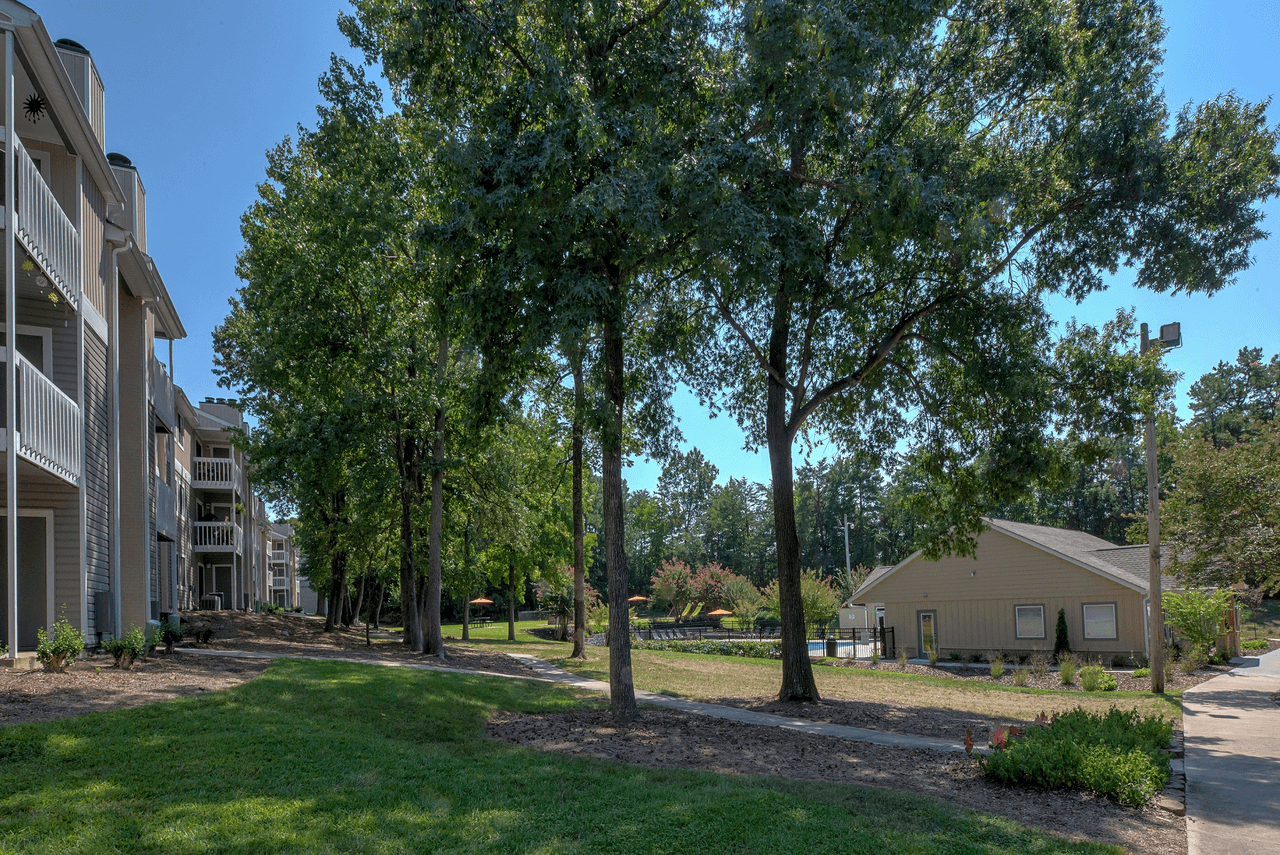 Eastchester Ridge Apartments - Photo 7 of 48