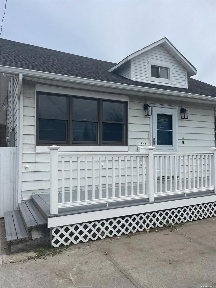 623 West Walnut Street - Photo 3 of 22