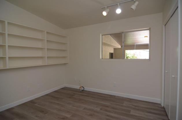 6700 North Columbus Boulevard - Photo 3 of 6