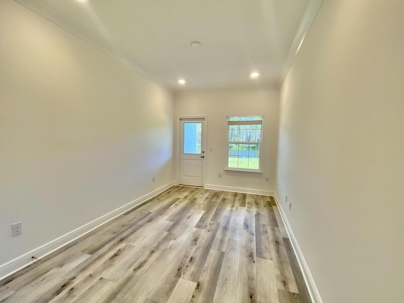 100 Kara Lake Dr - Photo 3 of 21