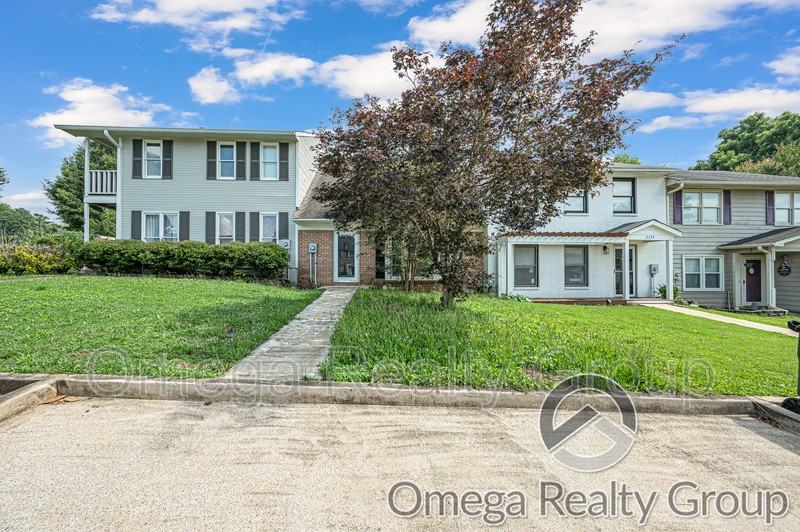 2172 Cheshire Dr - Photo 2 of 30