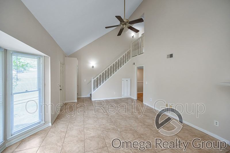 2172 Cheshire Dr - Photo 7 of 30