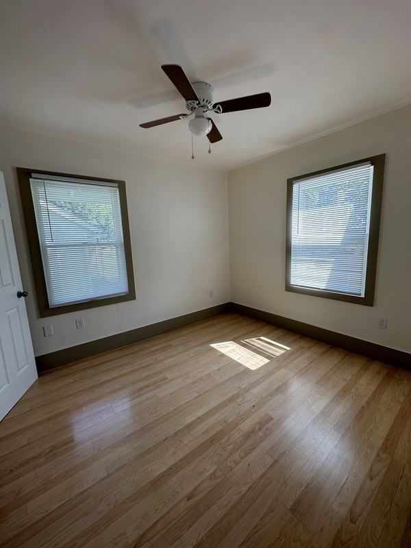 811 14th St Ne - Photo 5 of 33