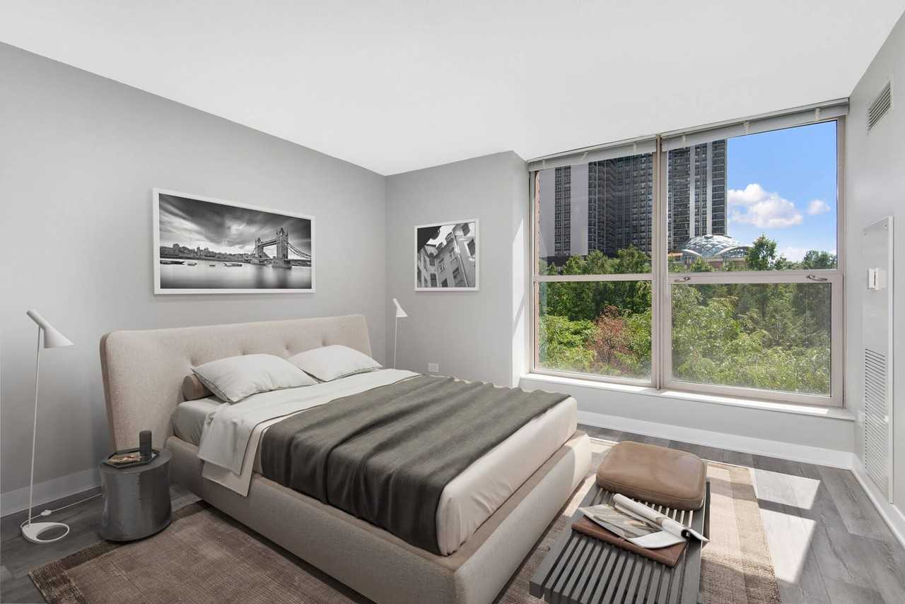 E South Water St - Photo 5 of 15