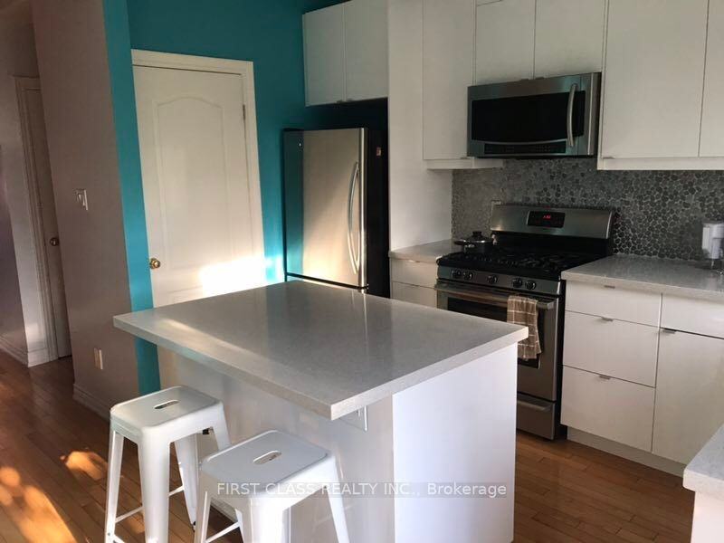 32 Oxford Street - Photo 3 of 9