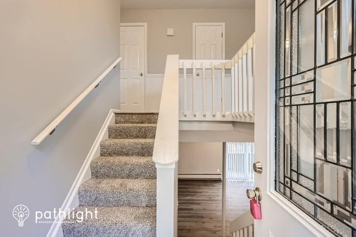 200 Turnwood Dr - Photo 2 of 17