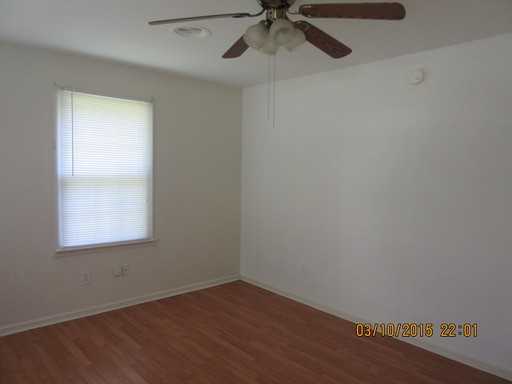 614 N Timberly Ln - Photo 3 of 11