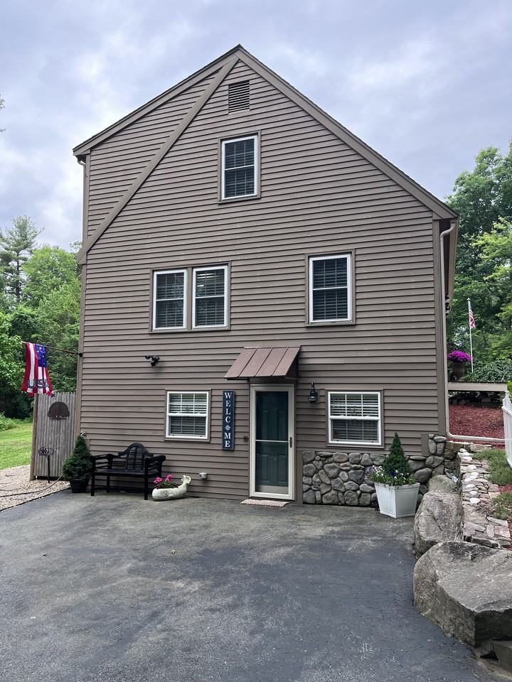 53 Hayward St #NA - Photo 2 of 28