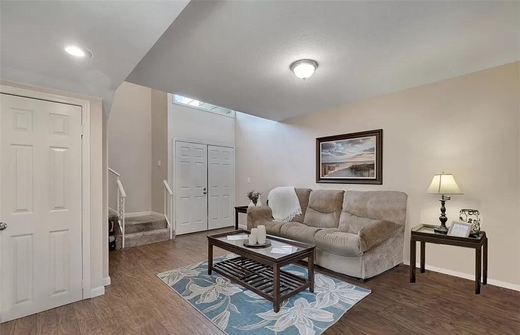 10550 Knott Ave #5 - Photo 3 of 17