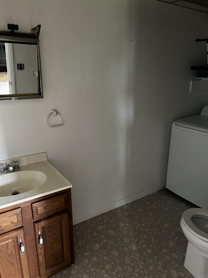 238 Trimble Ave #1 - Photo 5 of 10