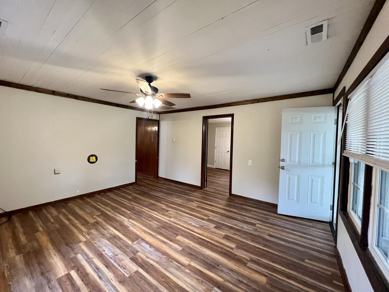 2447 Eldridge Rd #1 - Photo 7 of 33