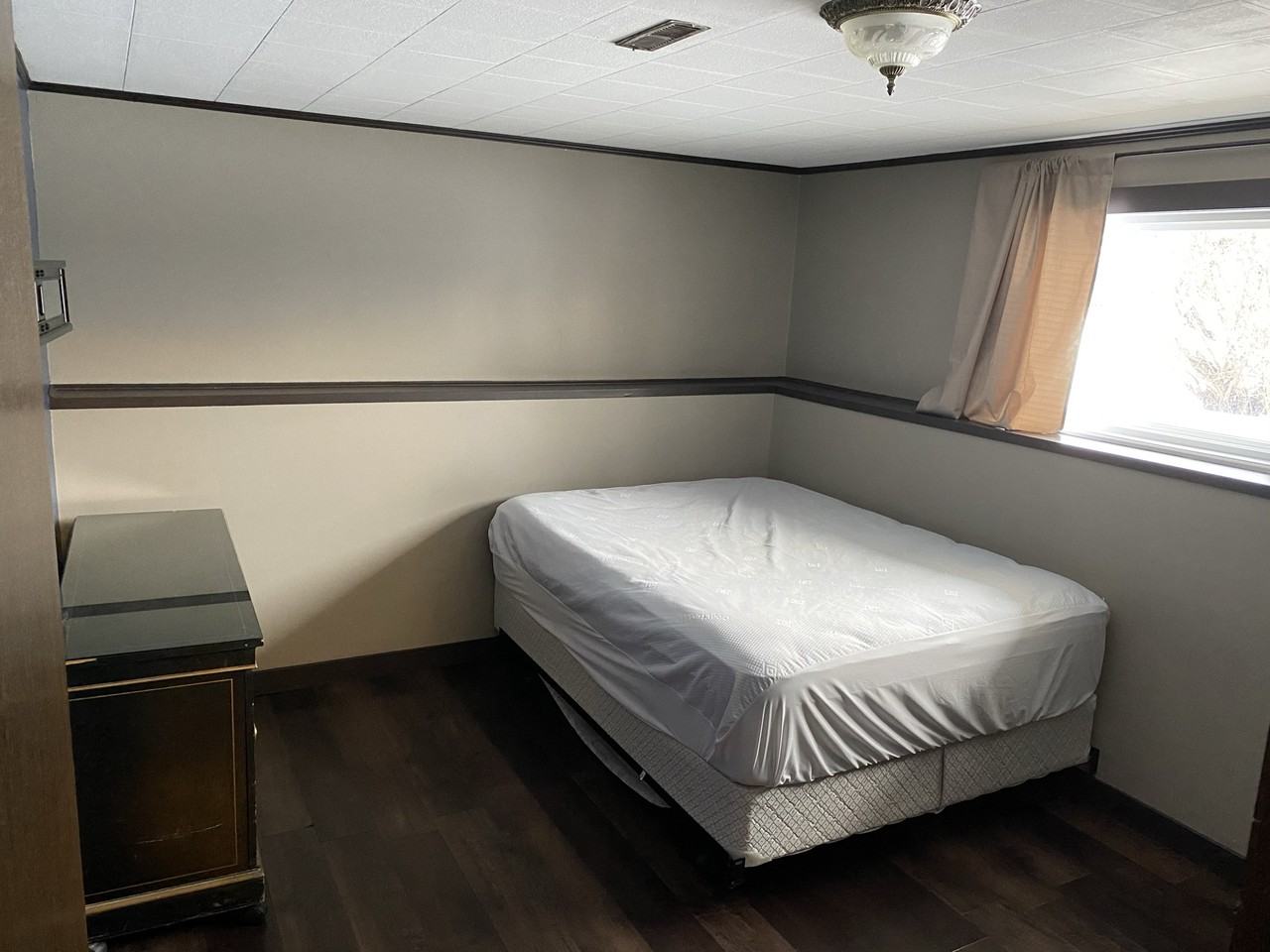 5124 10 Ave #A - Photo 2 of 20