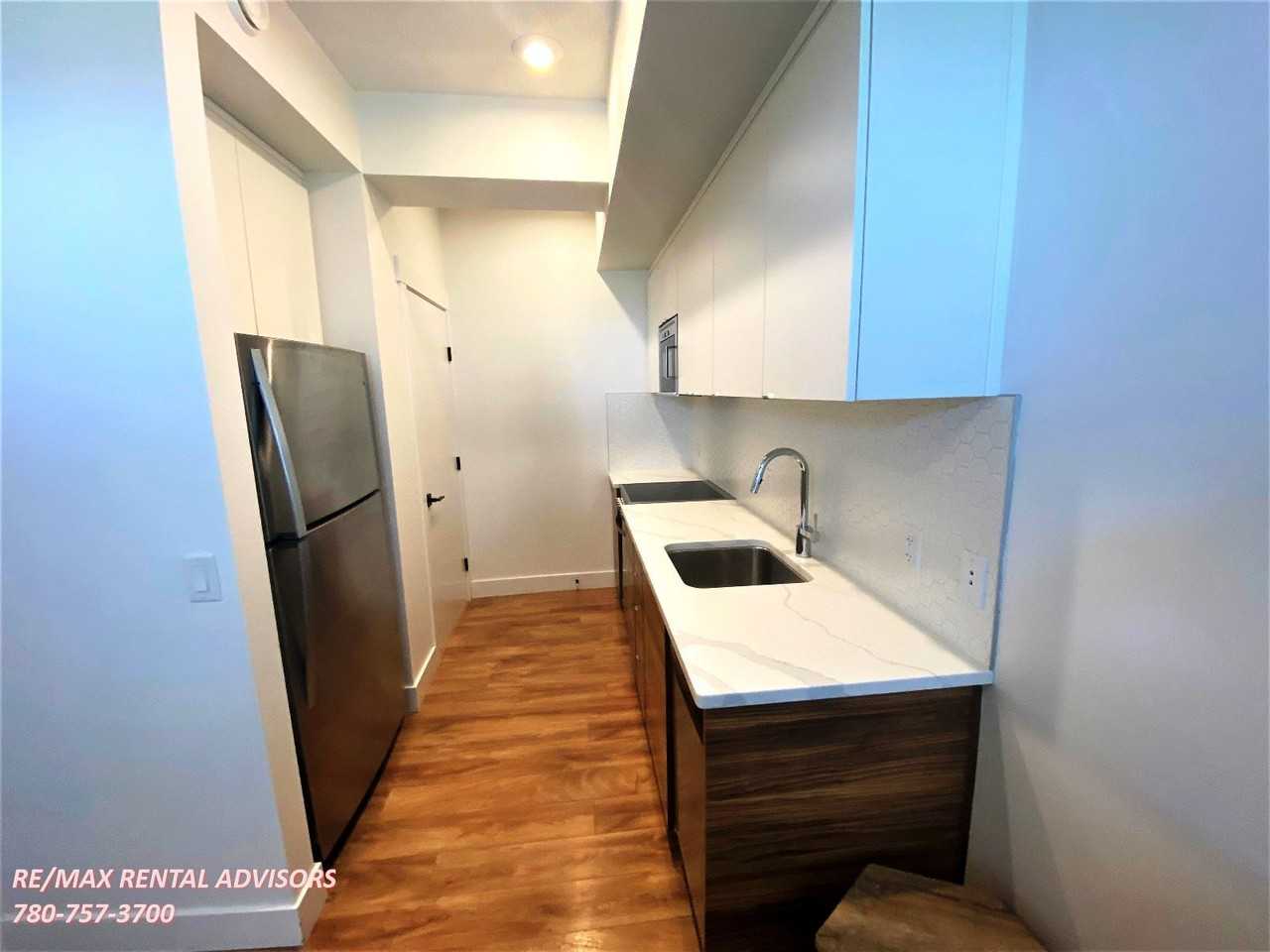 #72 446 Allard Boulevard Southwest - Photo 2 of 15