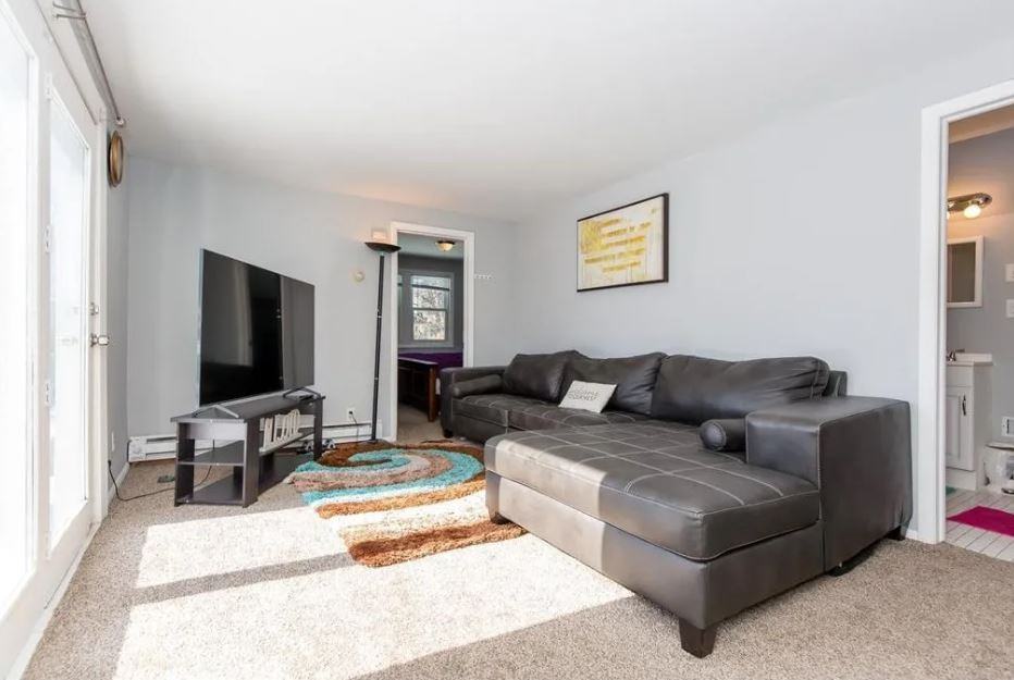 4330 Girard Ave N #0 - Photo 7 of 10