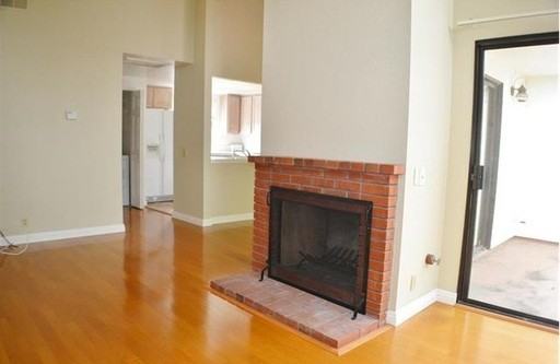 2336 Elden Ave #C - Photo 3 of 24