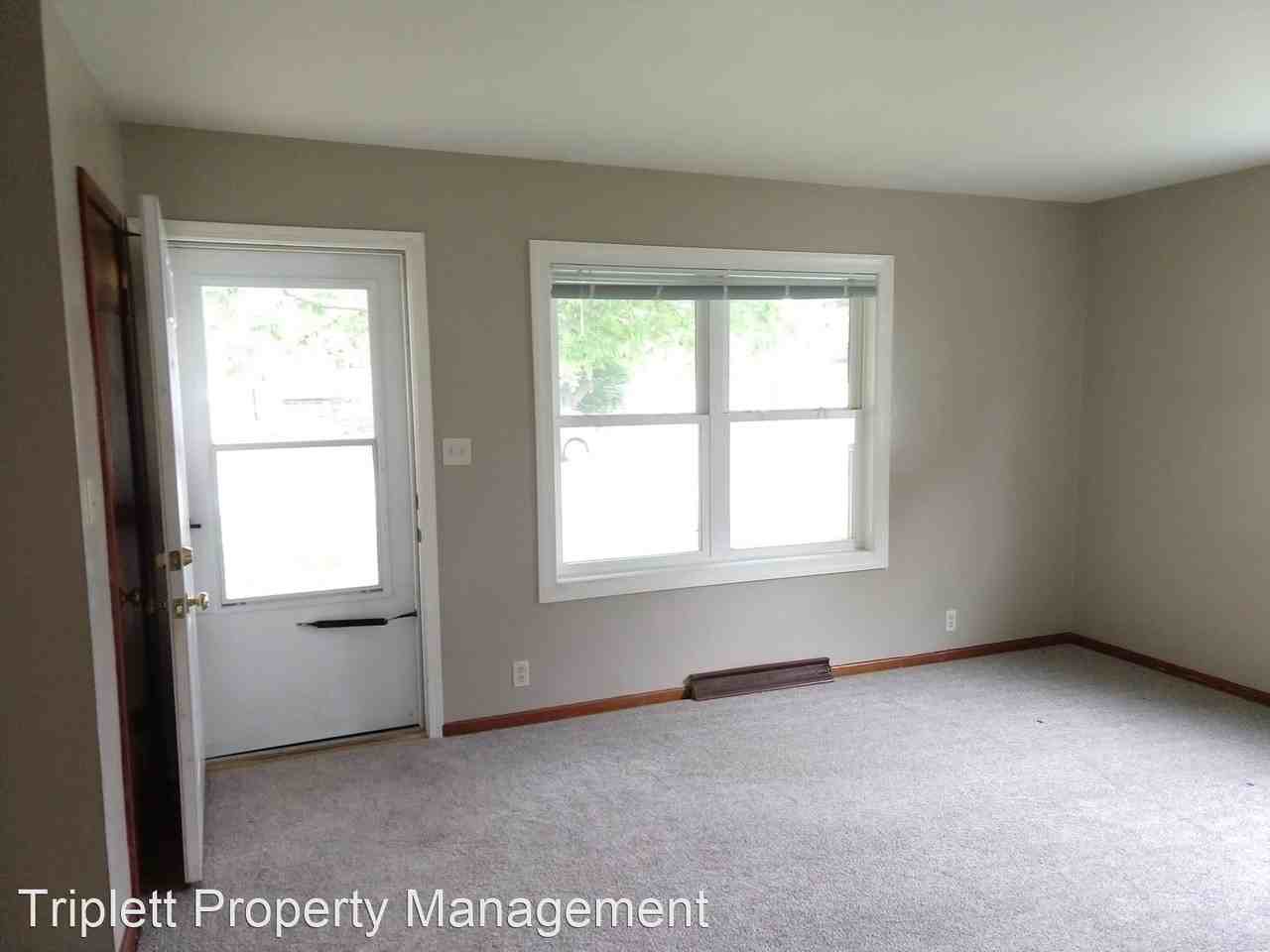 238 Village Dr - Photo 3 of 5