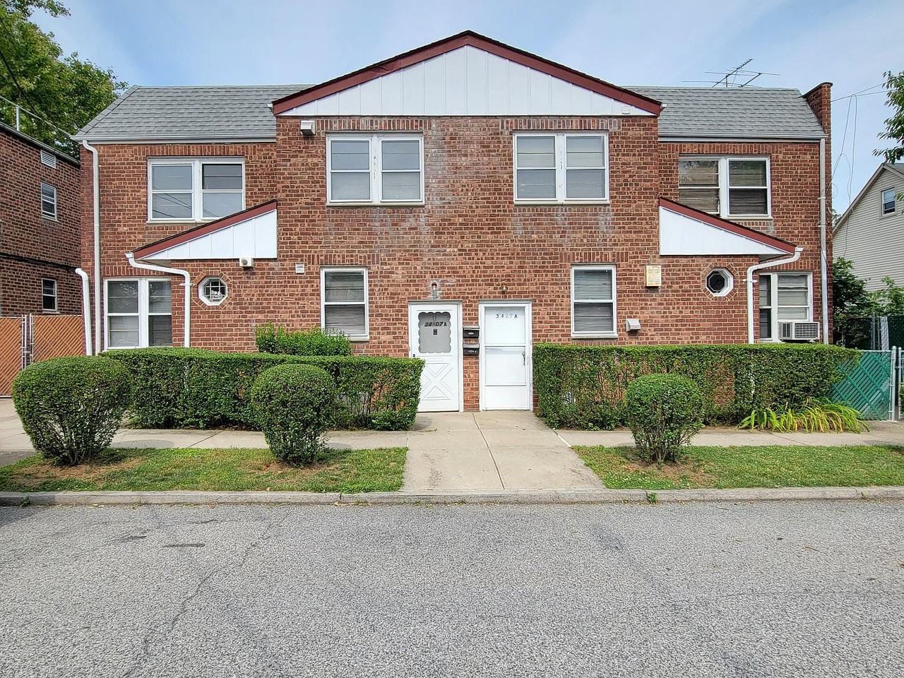 14 34 209th St 2A, New York, NY 11360 2 Bedroom Apartment for 1,300