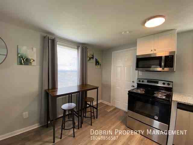 1513 Roane St - Photo 3 of 14