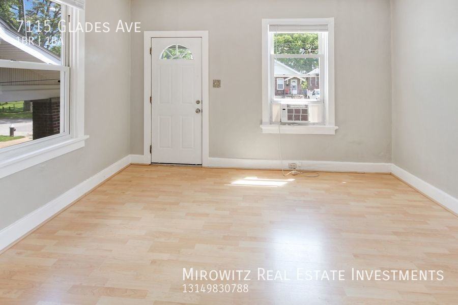 7115 Glades Ave - Photo 3 of 12