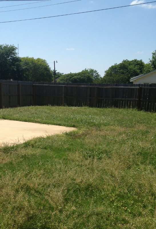 3401 Augusta Ct - Photo 2 of 9