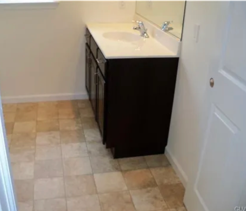 2930 Jefferson St #1 - Photo 2 of 11