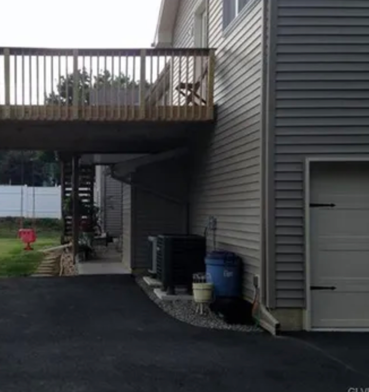 2930 Jefferson St #1 - Photo 3 of 11