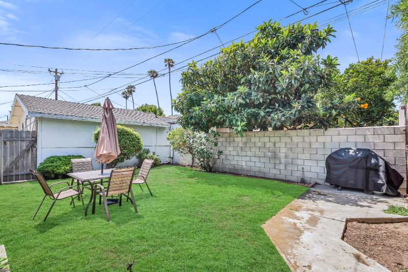 1129 Harrison Ave - Photo 2 of 15