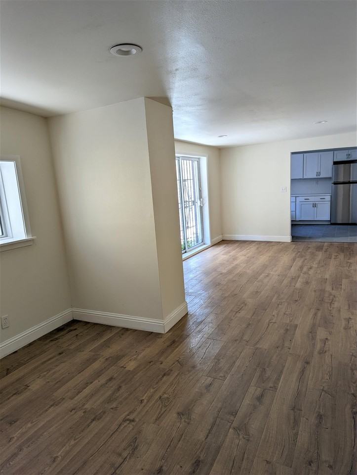 615 Fallon St #615 - Photo 2 of 9