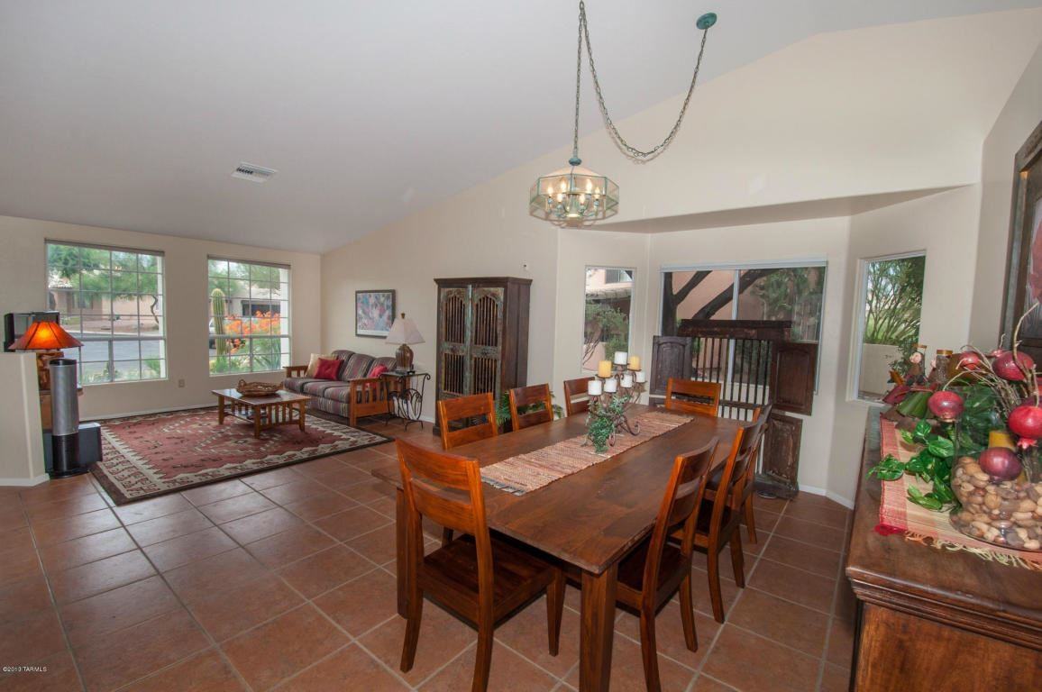 11281 N Palmetto Dunes Ave - Photo 3 of 27