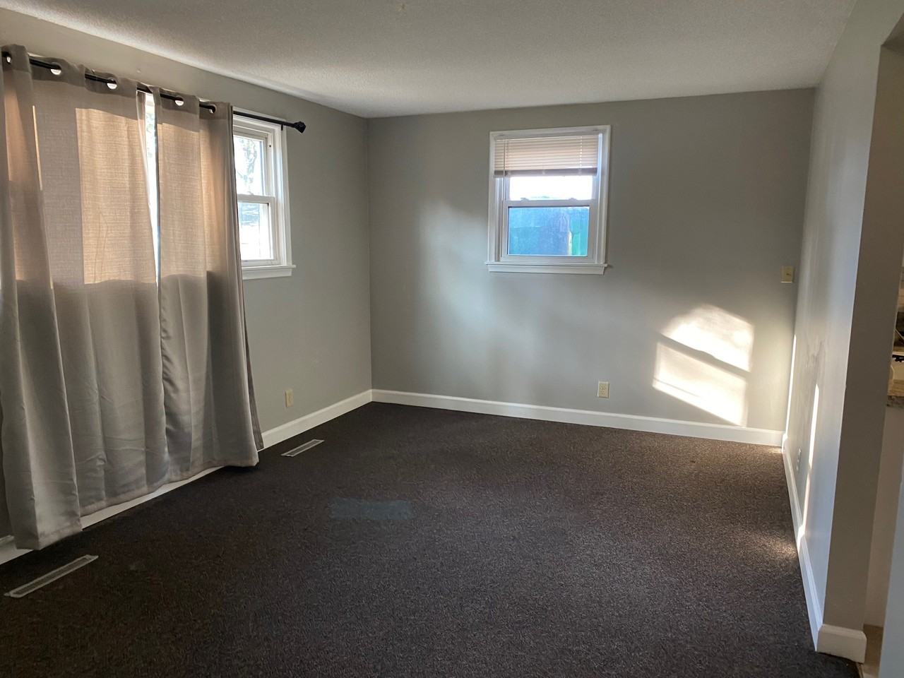 4645 Washington St Ne #A - Photo 3 of 10