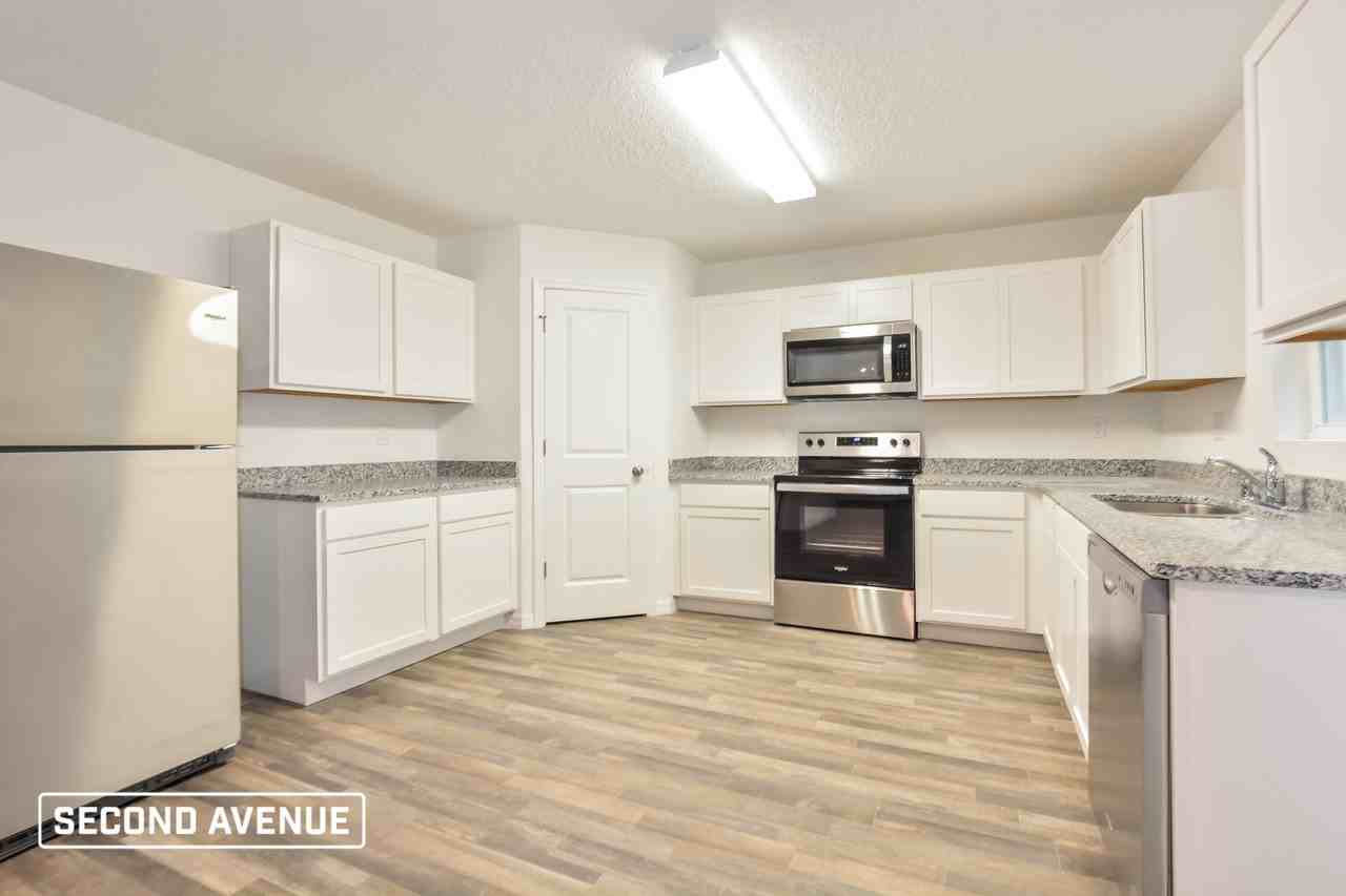 9779 N Langdon Rd - Photo 3 of 23