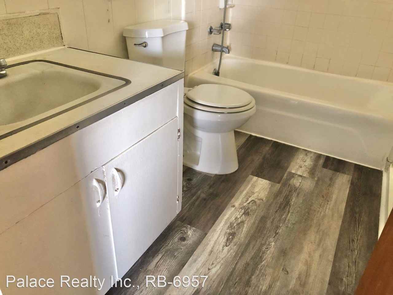 1711 Clark Street - Photo 3 of 26