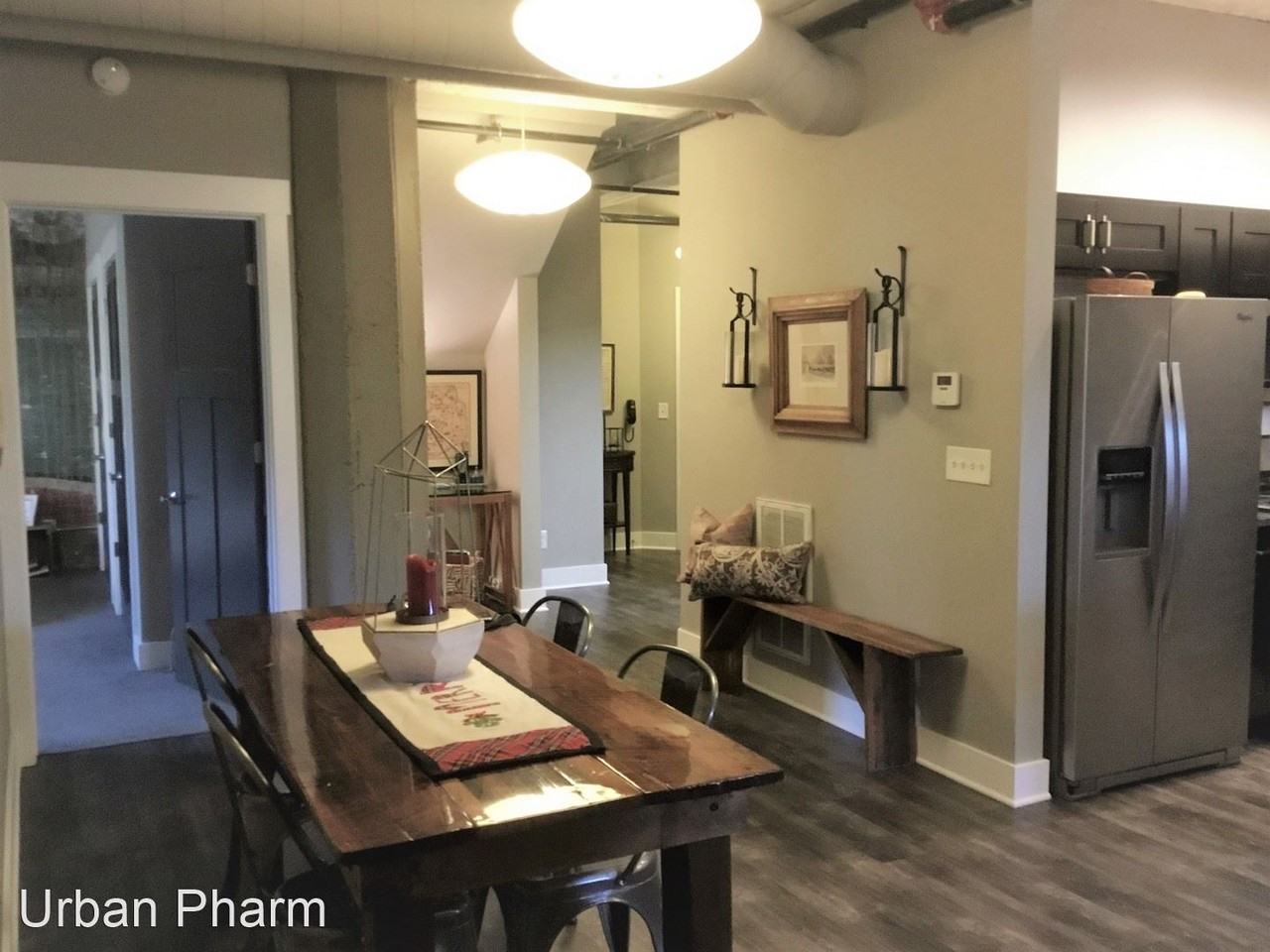959 Wealthy SE - Photo 2 of 11