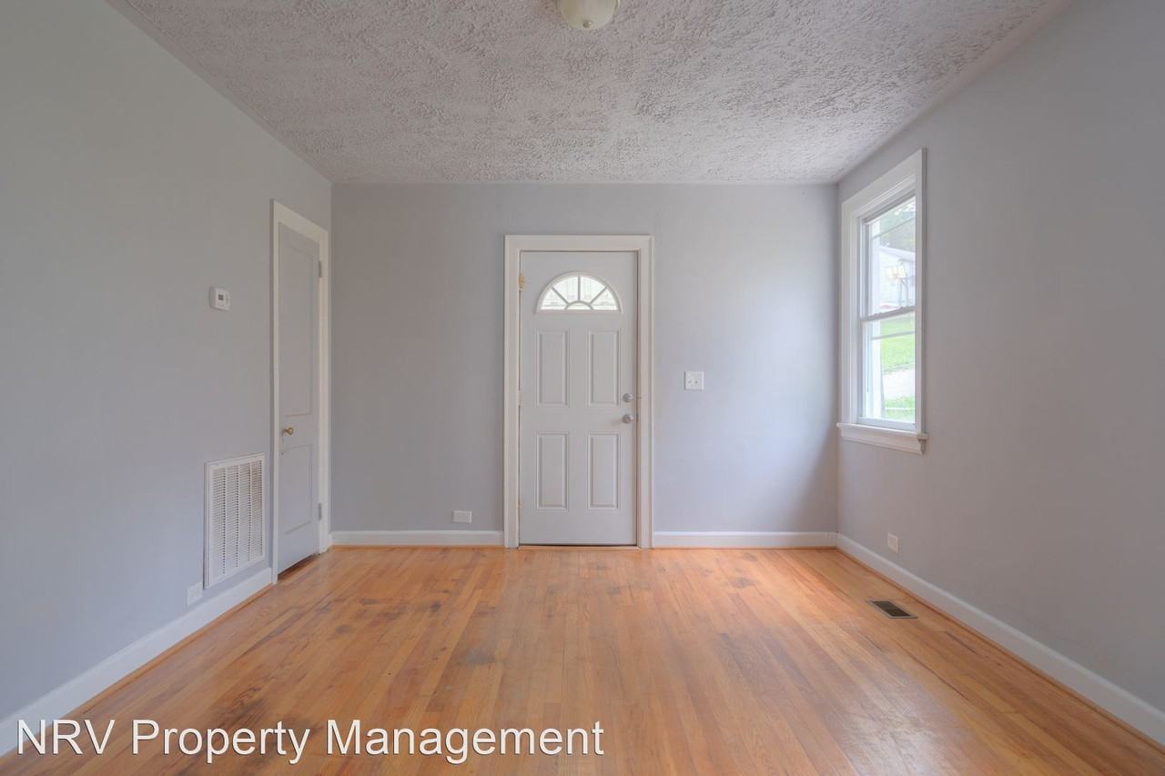 122 Monroe St. - Photo 3 of 21