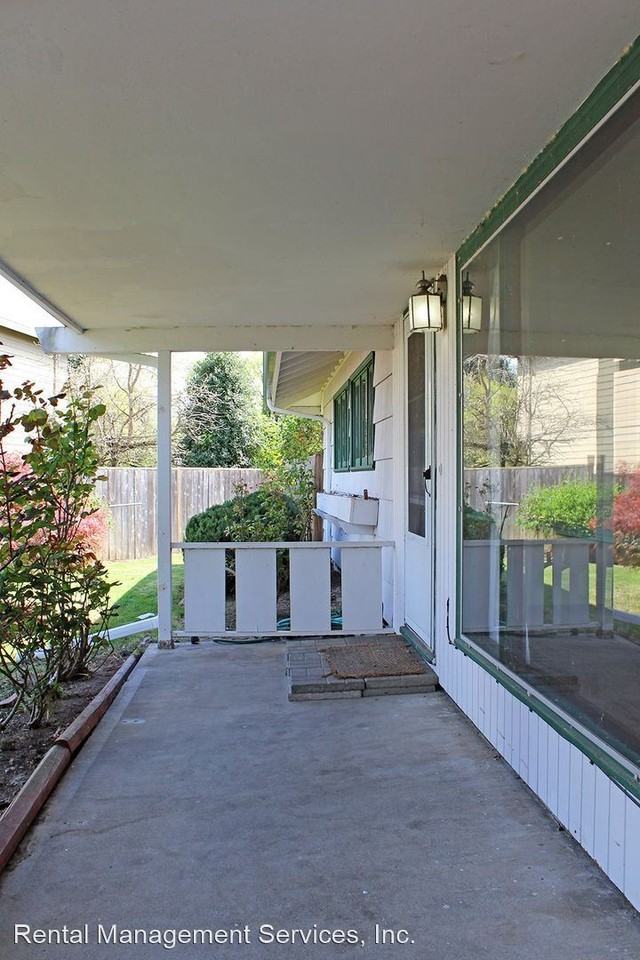 6618 N Smith Ct - Photo 2 of 22
