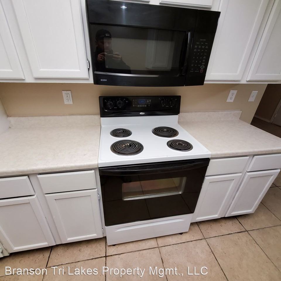 Three Bedroom Duplex - Photo 2 of 12