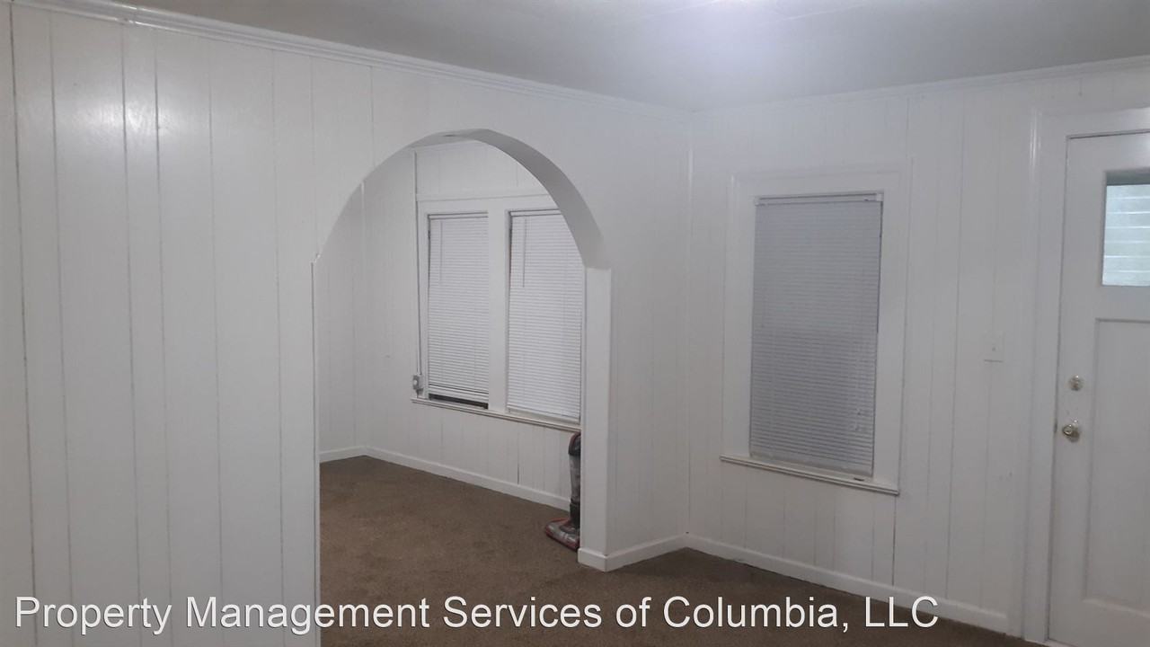 930 Vernon Ct - Photo 2 of 20