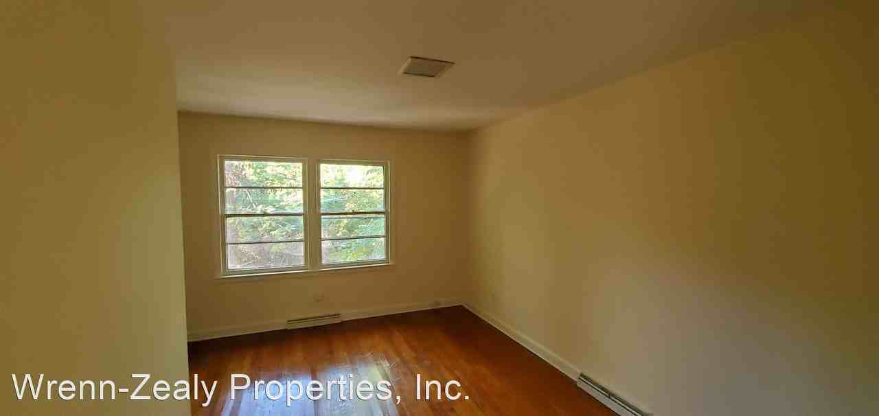 415 Crestland Ave - Photo 2 of 8