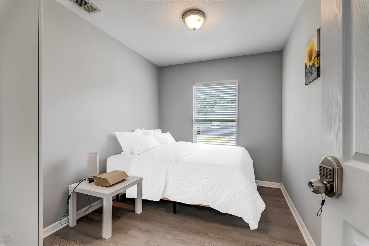 N 37th St - Photo 7 of 8