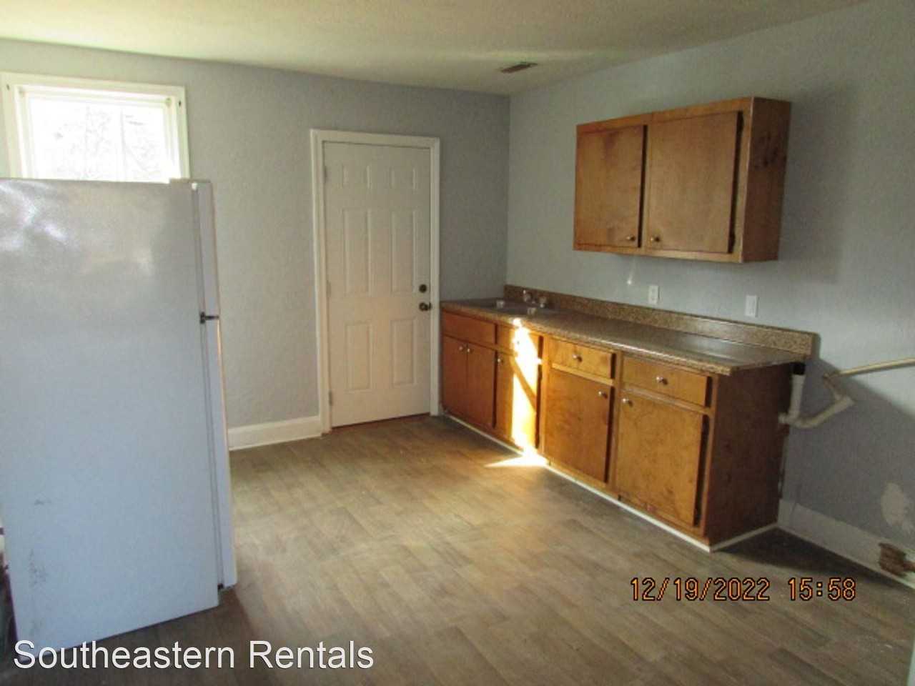 632 Miller Rd - Photo 3 of 6