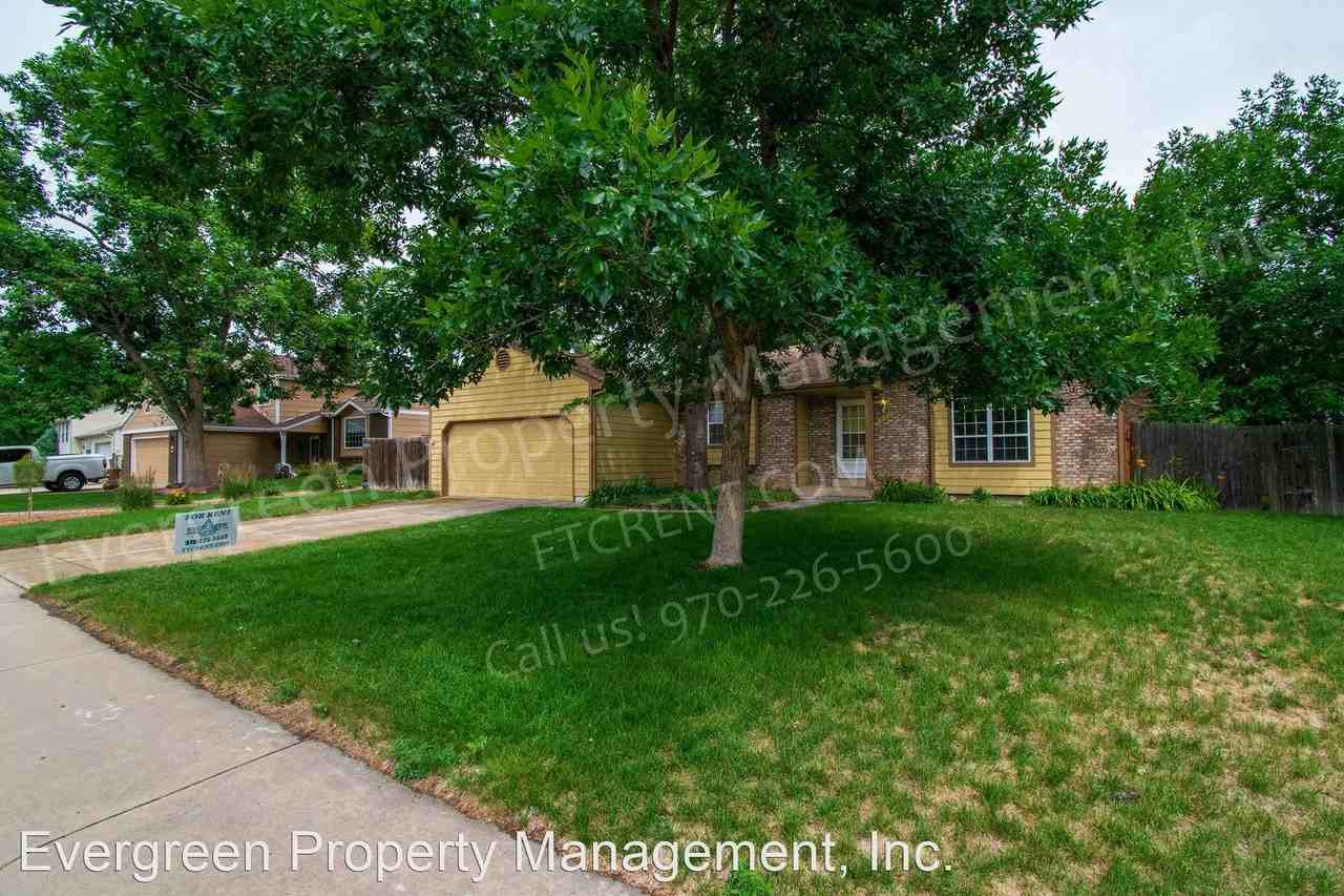 3124 Colony Dr - Photo 3 of 44