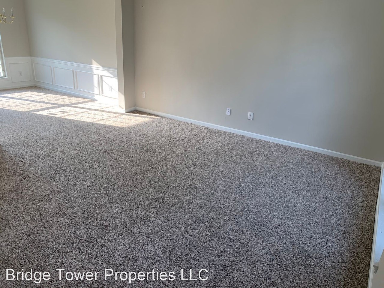 1231 Joannas Ct - Photo 2 of 12