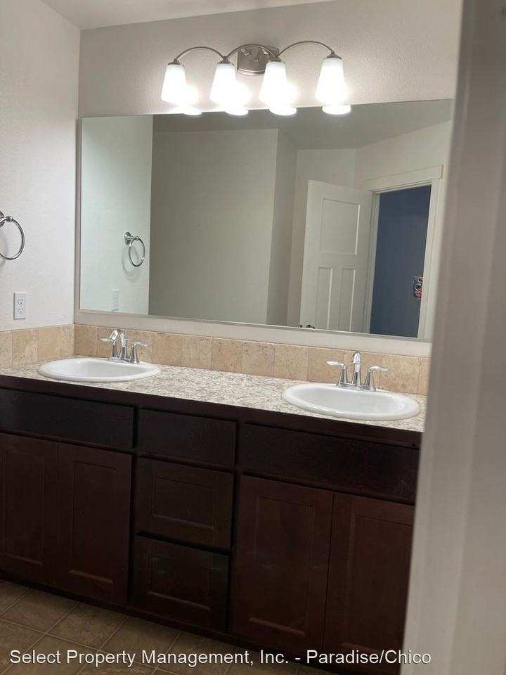 5734 Copeland Rd #A - Photo 3 of 11