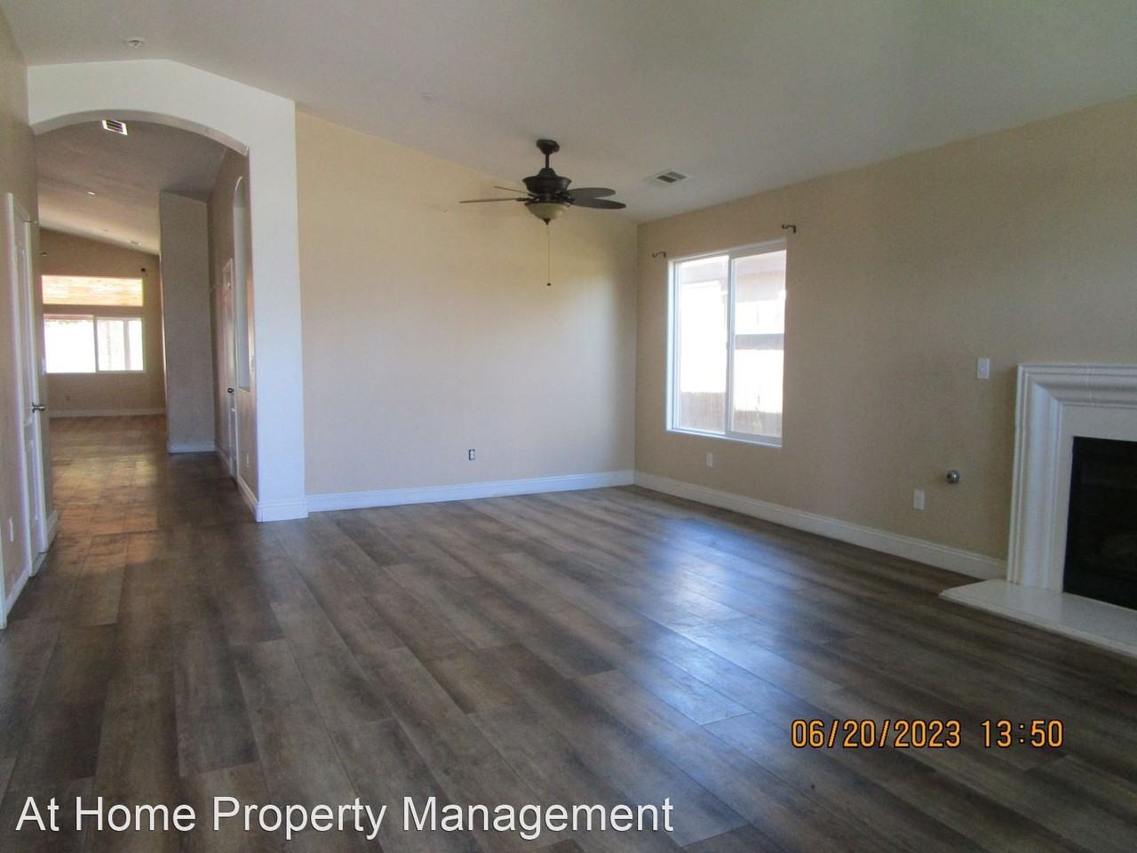 9320 Cadbury Dr - Photo 3 of 10